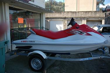 VX 110 BLANC/ ROUGE YAMAHA   3.22 de long