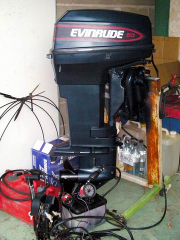 EVINRUDE