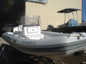 BSC 61 + 115 CV EVINRUDE E-TEC 6M10 de long