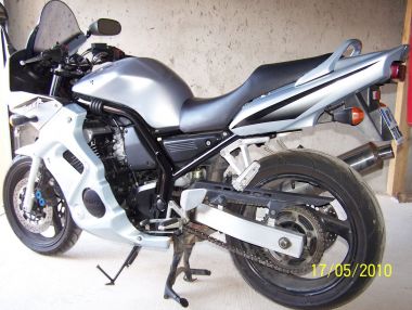 Yamaha
 fazer fzs