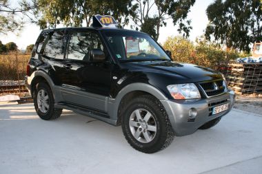 MITSUBISHI PAJERO