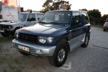 MITSUBISHI PAJERO