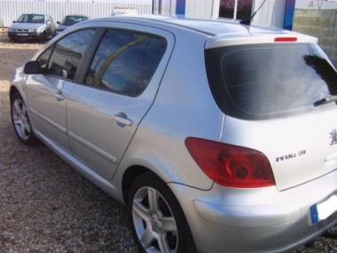 PEUGEOT 307