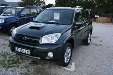 TOYOTA RAV4