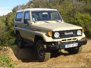 TOYOTA LAND CRUISER