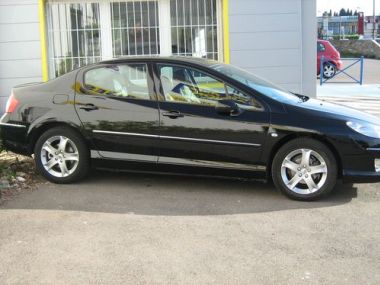 PEUGEOT 407