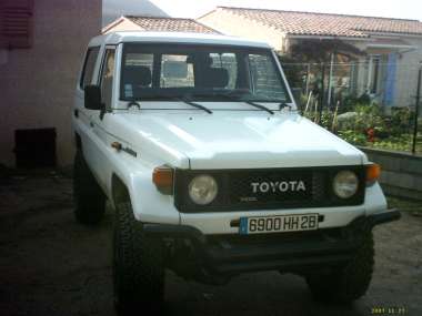 TOYOTA LAND CRUISER