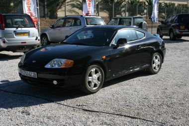 HYUNDAI COUPE