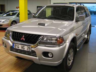 MITSUBISHI PAJERO SPORT