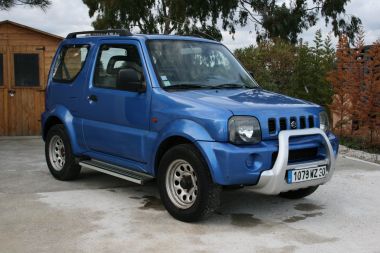 SUZUKI
 JIMNY