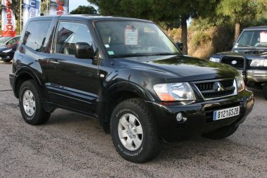 MITSUBISHI PAJERO