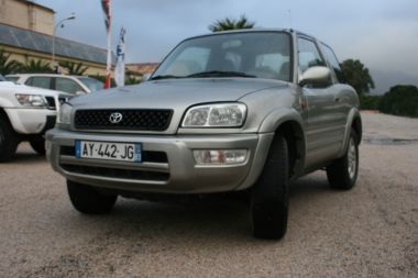 TOYOTA RAV