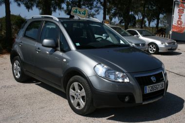 FIAT
 Sedici