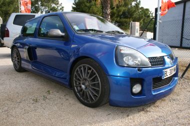 RENAULT CLIO