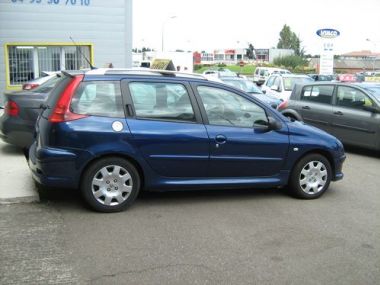 PEUGEOT 206