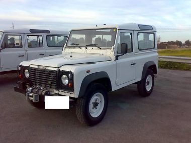 LAND ROVER
 90 DEFENDER