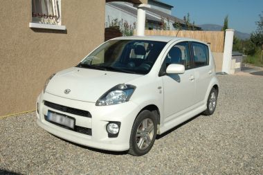 DAIHATSU SIRION