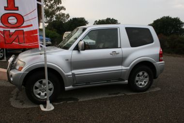 MITSUBISHI PAJERO