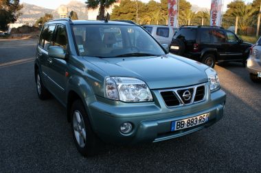 NISSAN
 X-TRAIL