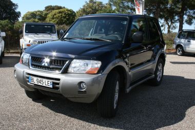 MITSUBISHI PAJERO