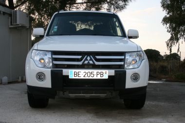 MITSUBISHI PAJERO