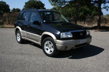 SUZUKI
 GRAND VITARA