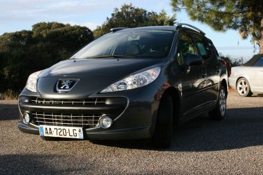 PEUGEOT 207