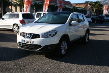 NISSAN
 Qashqai