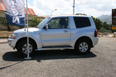 MITSUBISHI PAJERO