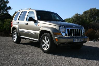 JEEP CHEROKEE