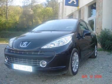 PEUGEOT 207