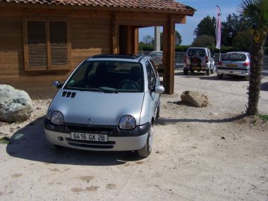 RENAULT TWINGO