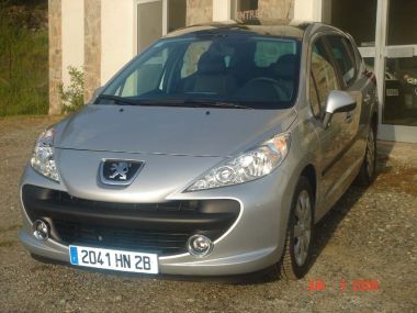 PEUGEOT 207