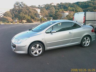 PEUGEOT 307