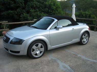 AUDI TT