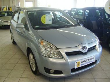 TOYOTA COROLLA VERSO