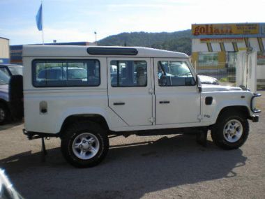 LAND ROVER
 110 DEFENDER