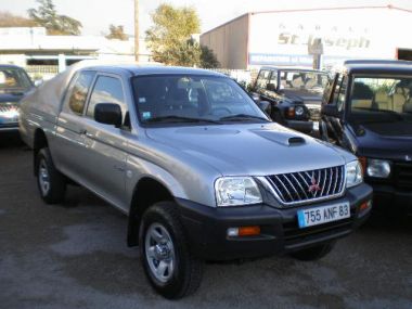 MITSUBISHI L200