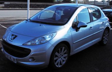 PEUGEOT 207