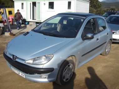 PEUGEOT 206