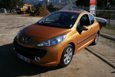 PEUGEOT 207