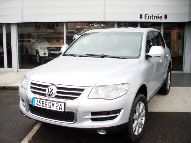 VOLKSWAGEN TOUAREG