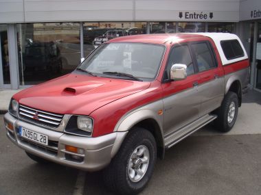 MITSUBISHI L200