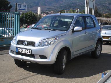 DAIHATSU TERIOS 2