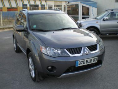 MITSUBISHI OUTLANDER