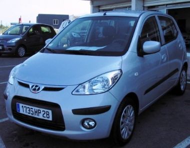 HYUNDAI i10