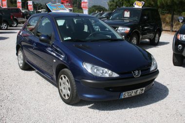PEUGEOT 206