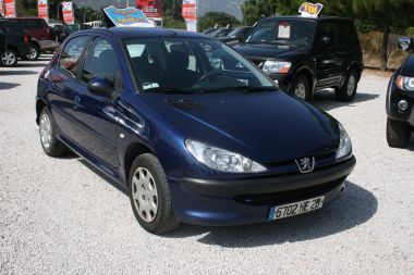 PEUGEOT 206