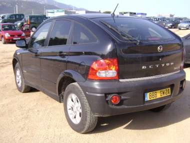 SSANGYONG
 REXTON